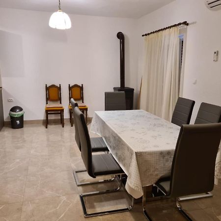 Apartman Gilan Seget Vranjica Bagian luar foto