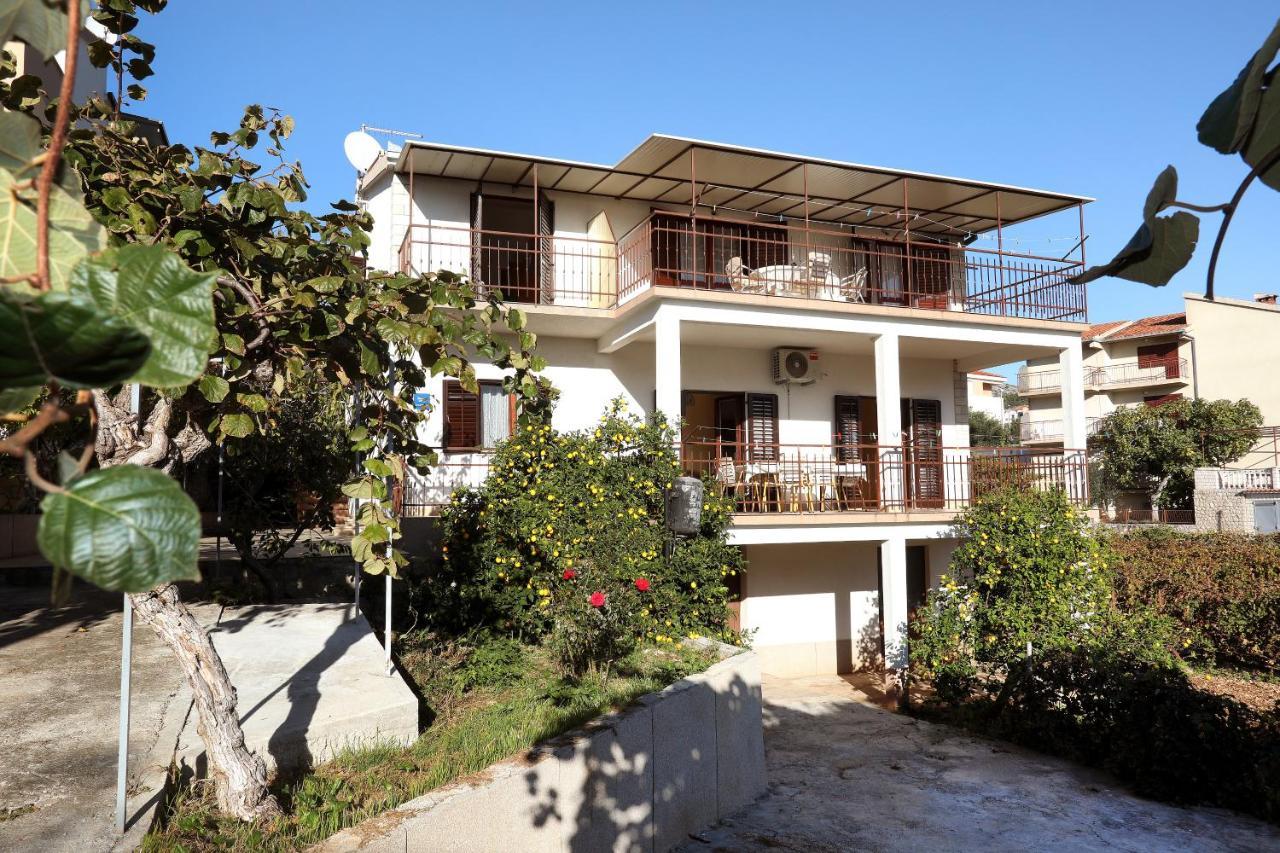 Apartman Gilan Seget Vranjica Bagian luar foto