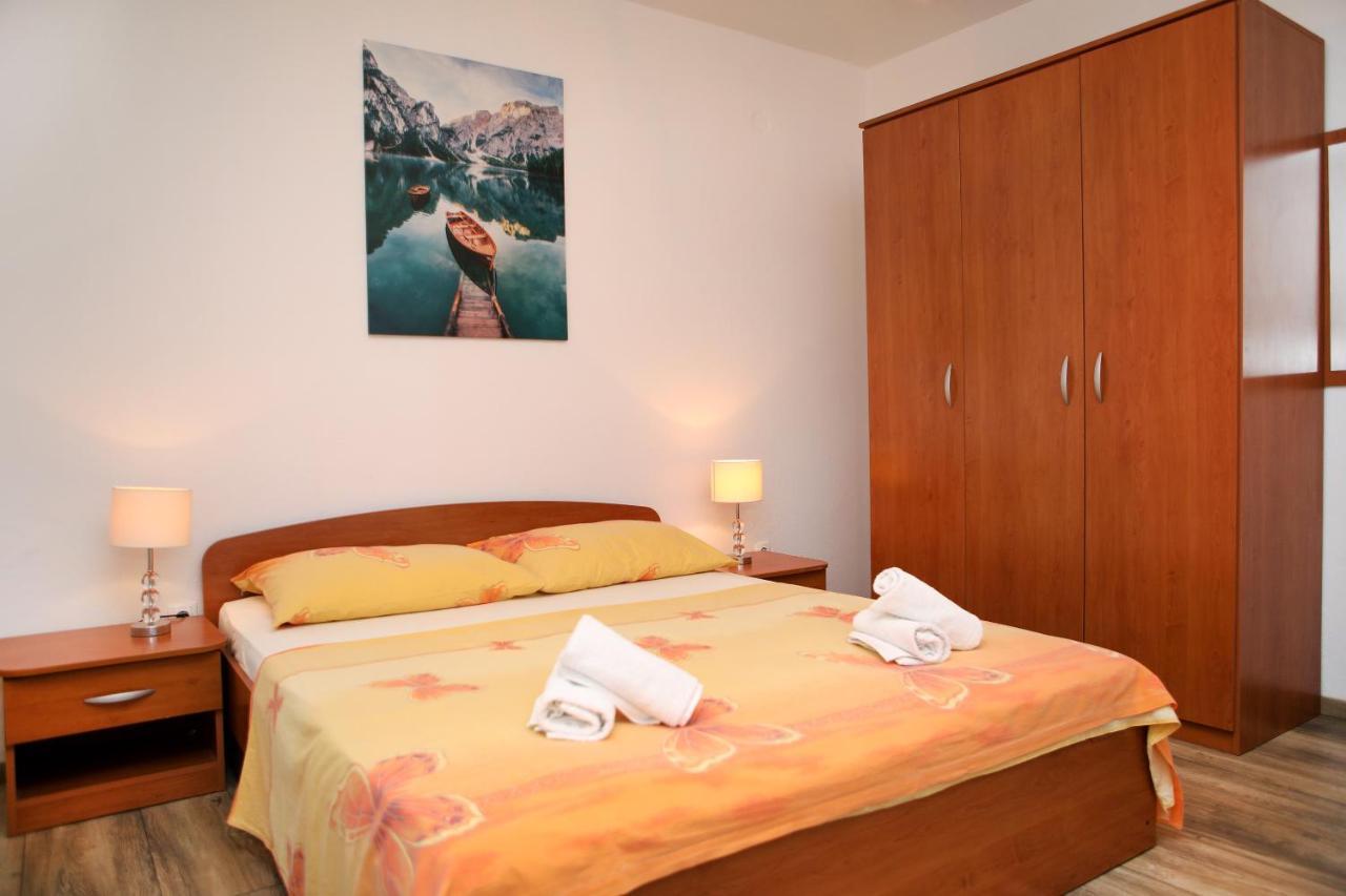Apartman Gilan Seget Vranjica Bagian luar foto